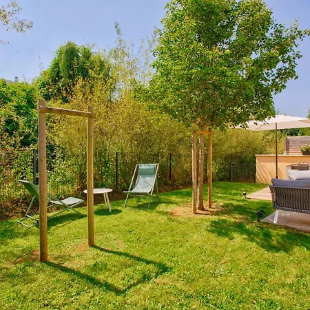 Дом отдыха Le Clos Des Salines - - Тук