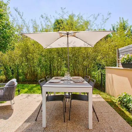 Дом отдыха Le Clos Des Salines - - Тук